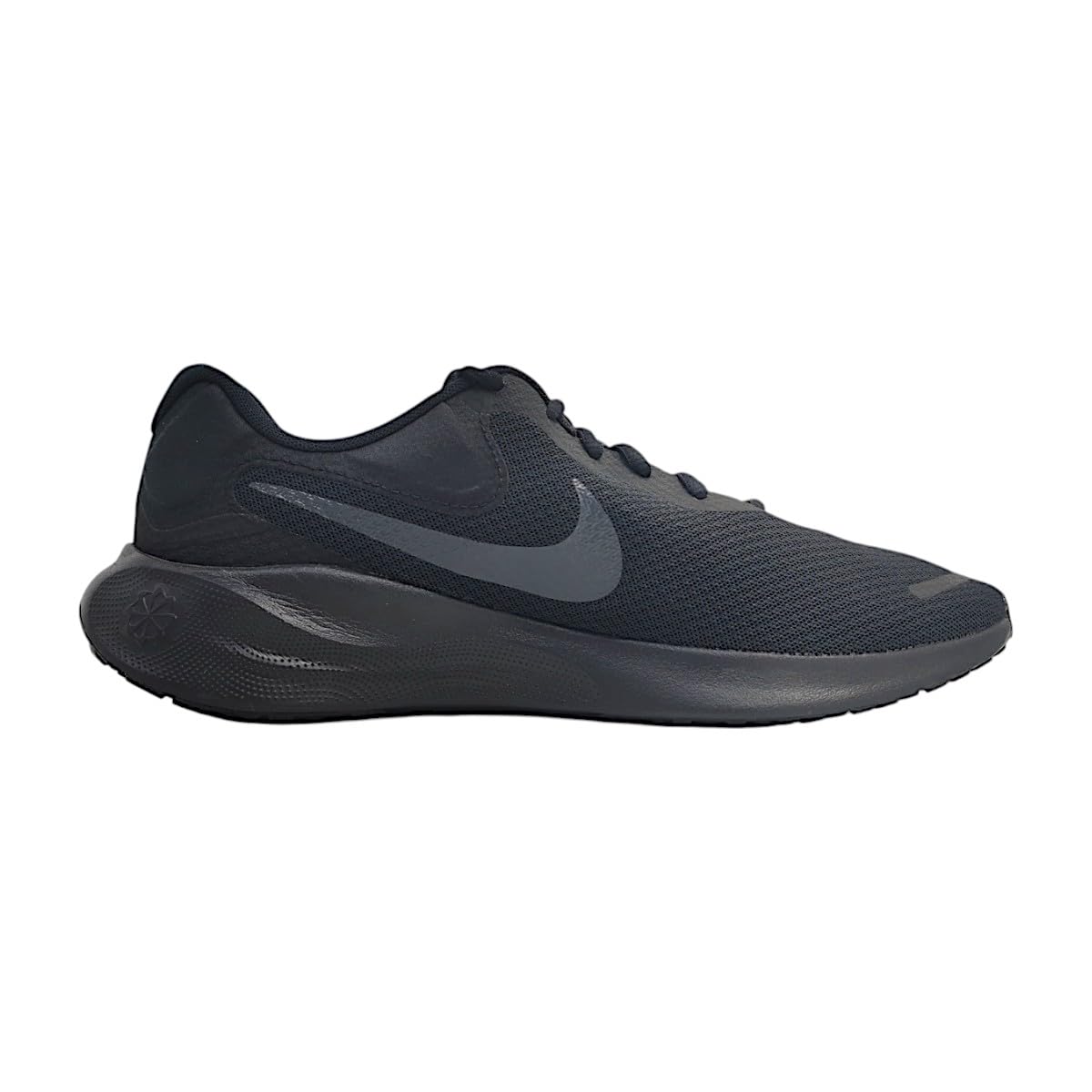 Nike Revolution 7 Men's Sneaker - Black Off Noir: Flyknit material