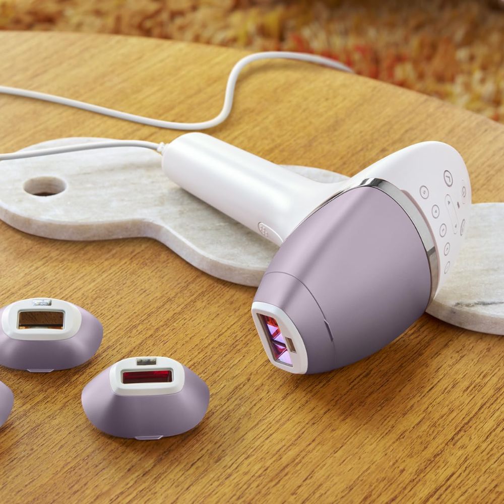 Philips 'Lumea IPL 8000 Series' hair removal device: Alternative to laser hair removal